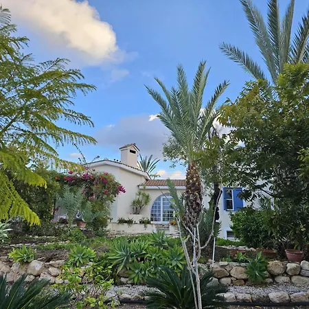 Villa Byzantino Peyia